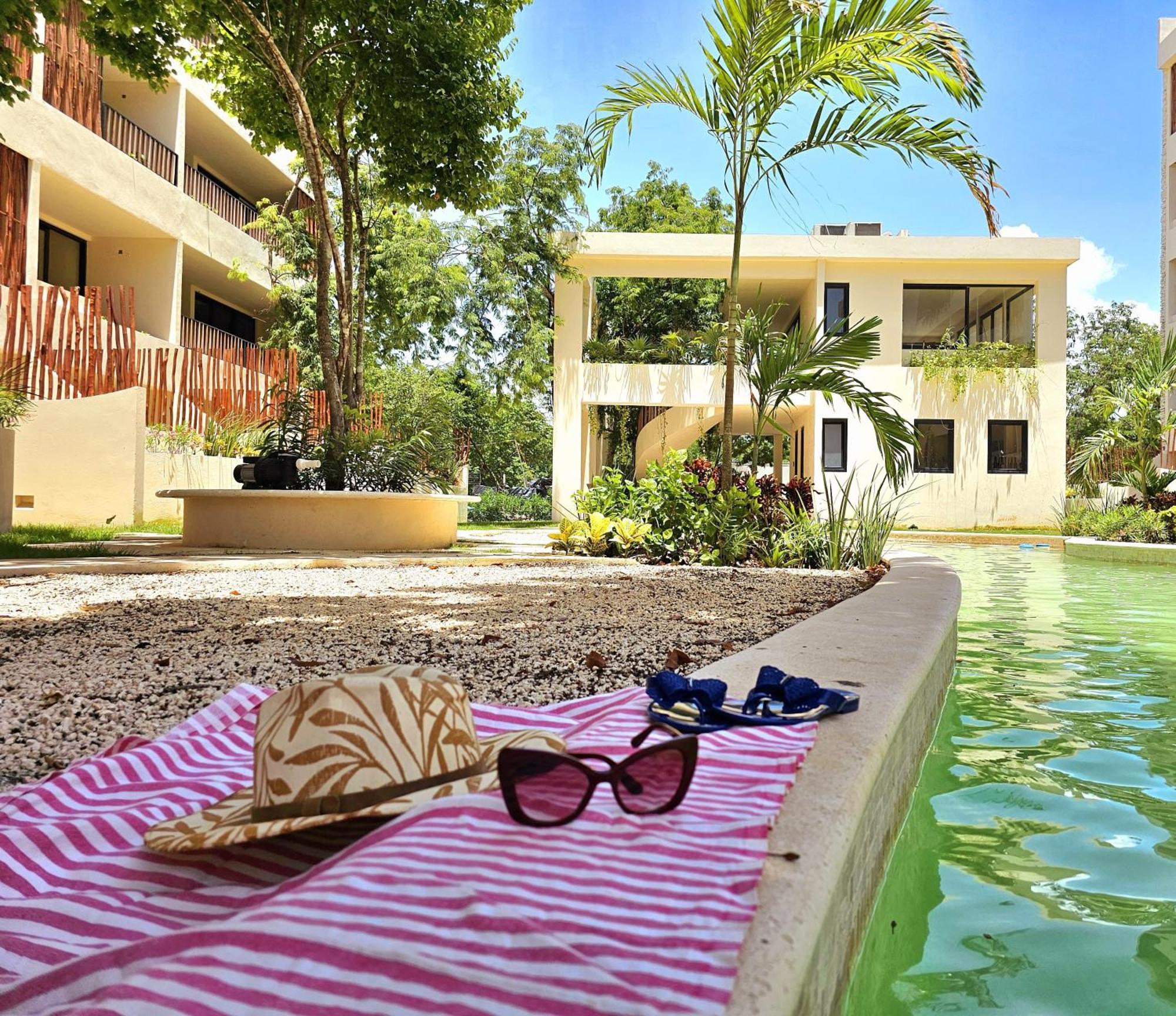 Loch Tulum Condos By Bunik Exteriör bild
