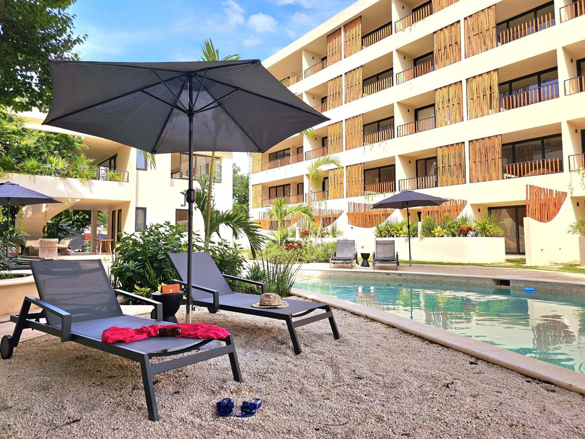 Loch Tulum Condos By Bunik Exteriör bild