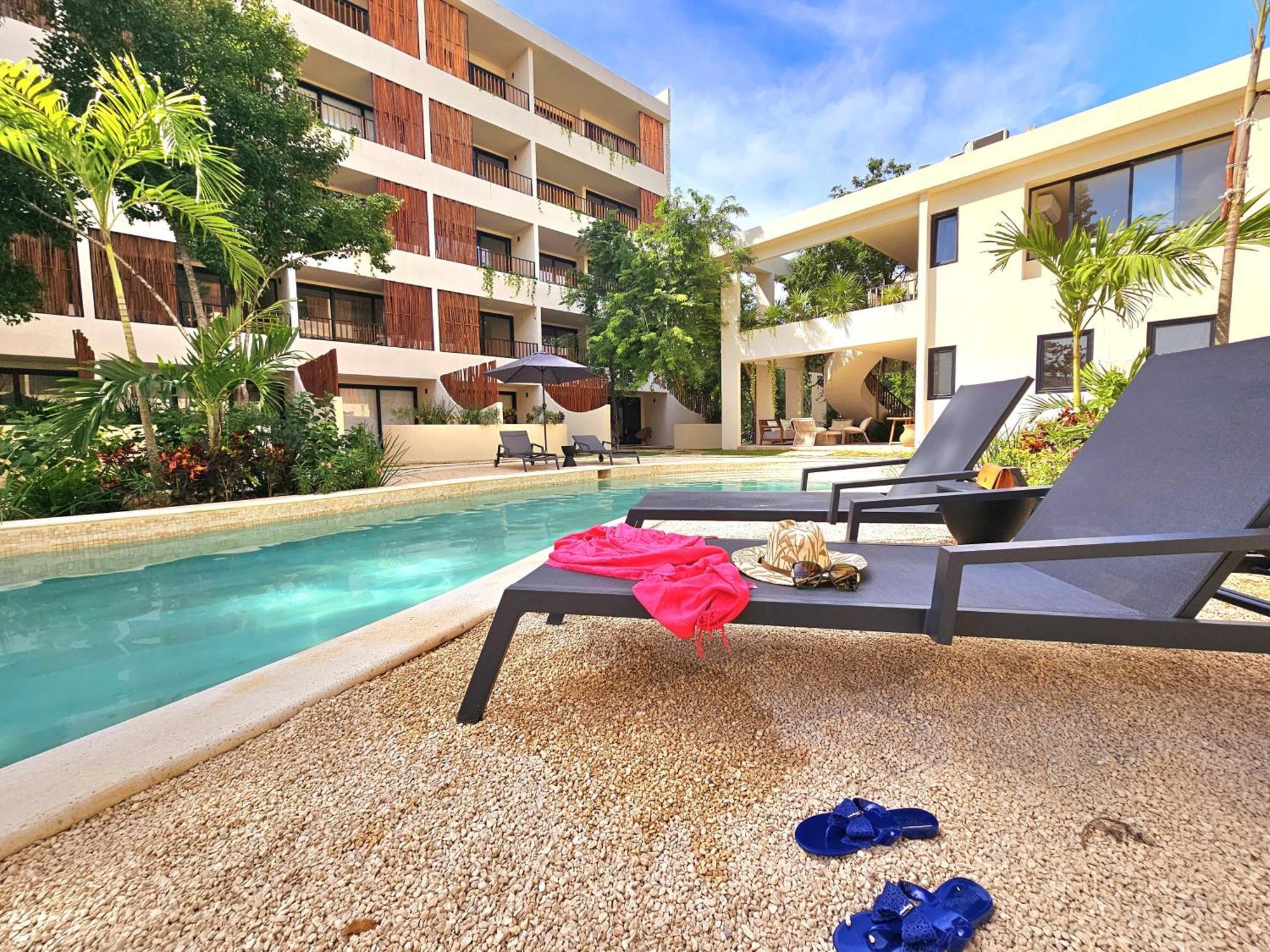 Loch Tulum Condos By Bunik Exteriör bild